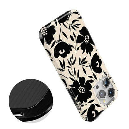 Casely iPhone 15 Pro Max Case – In Use