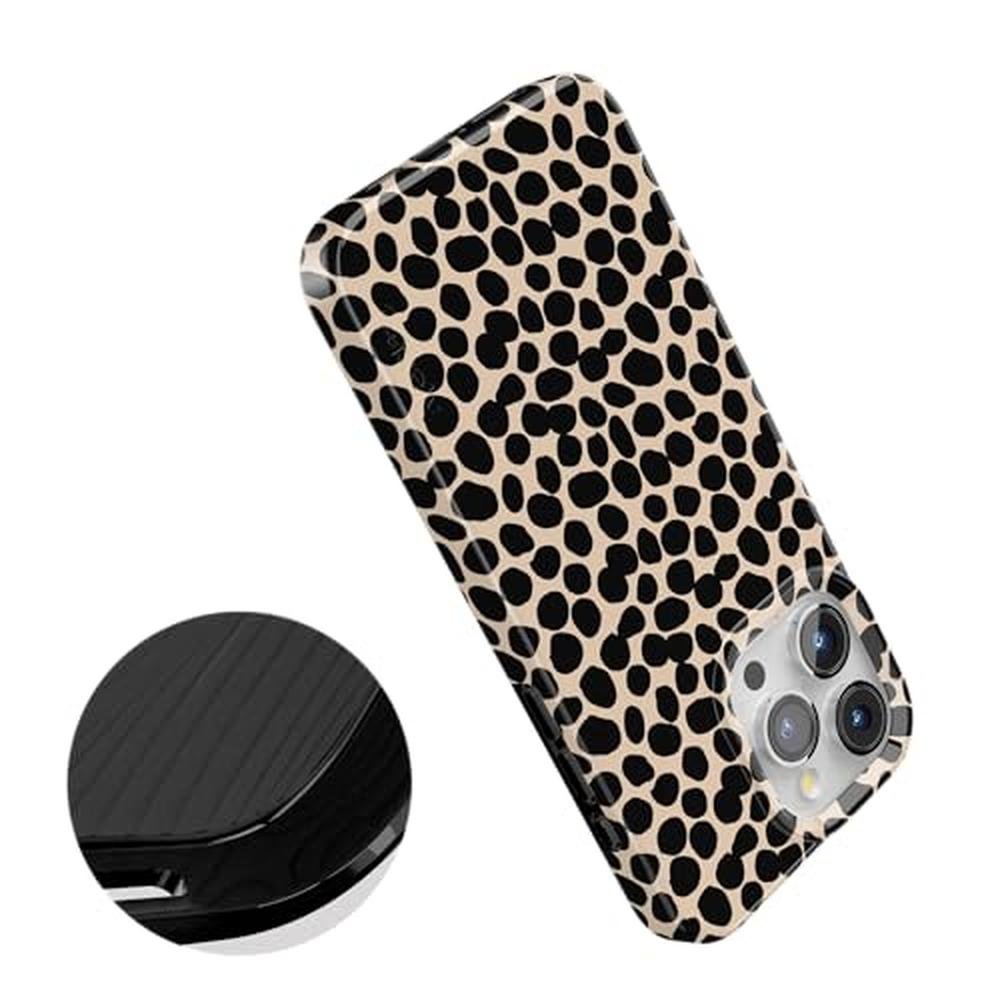 Casely iPhone 15 Pro Max Case – In Use
