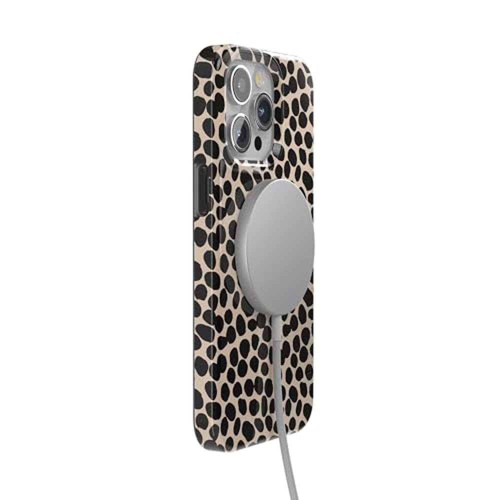 Casely iPhone 15 Pro Max Case – Packaging