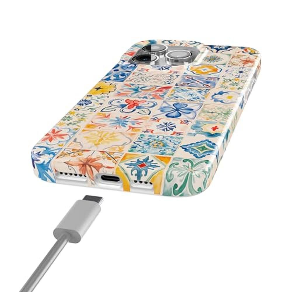 Casely iPhone 15 Pro Max Case – In Use