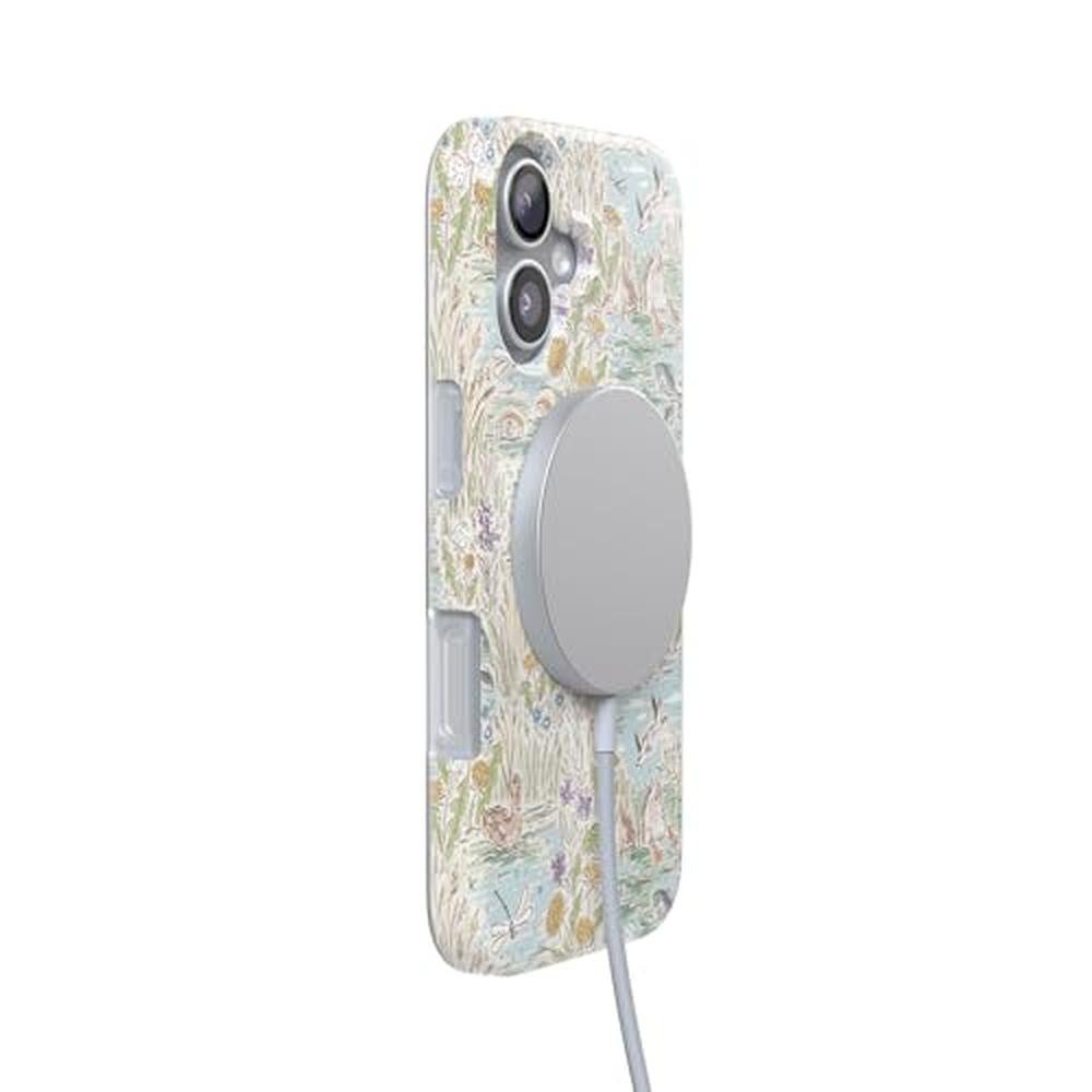 Casely iPhone 17 Case: The Waddle Path Duck Pond – Packaging
