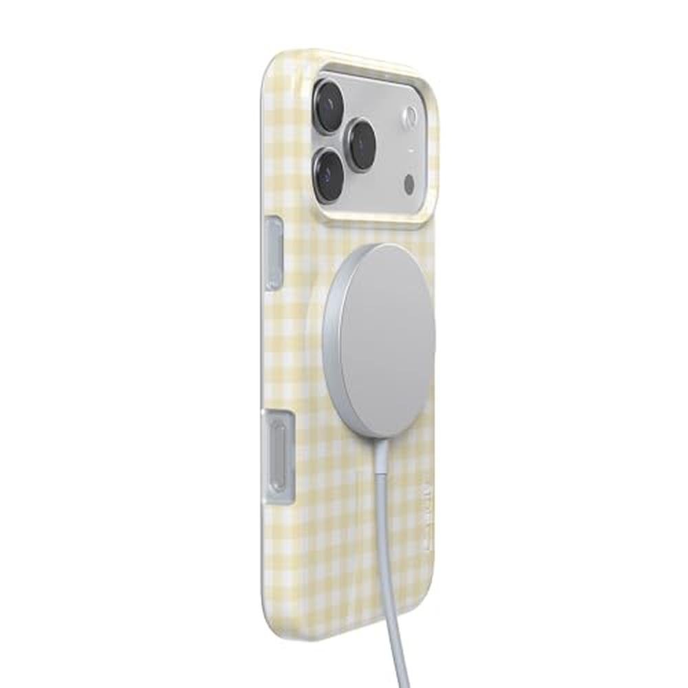 Casely iPhone 17 Pro Case: Pastel Picnic Yellow Gingham – Packaging