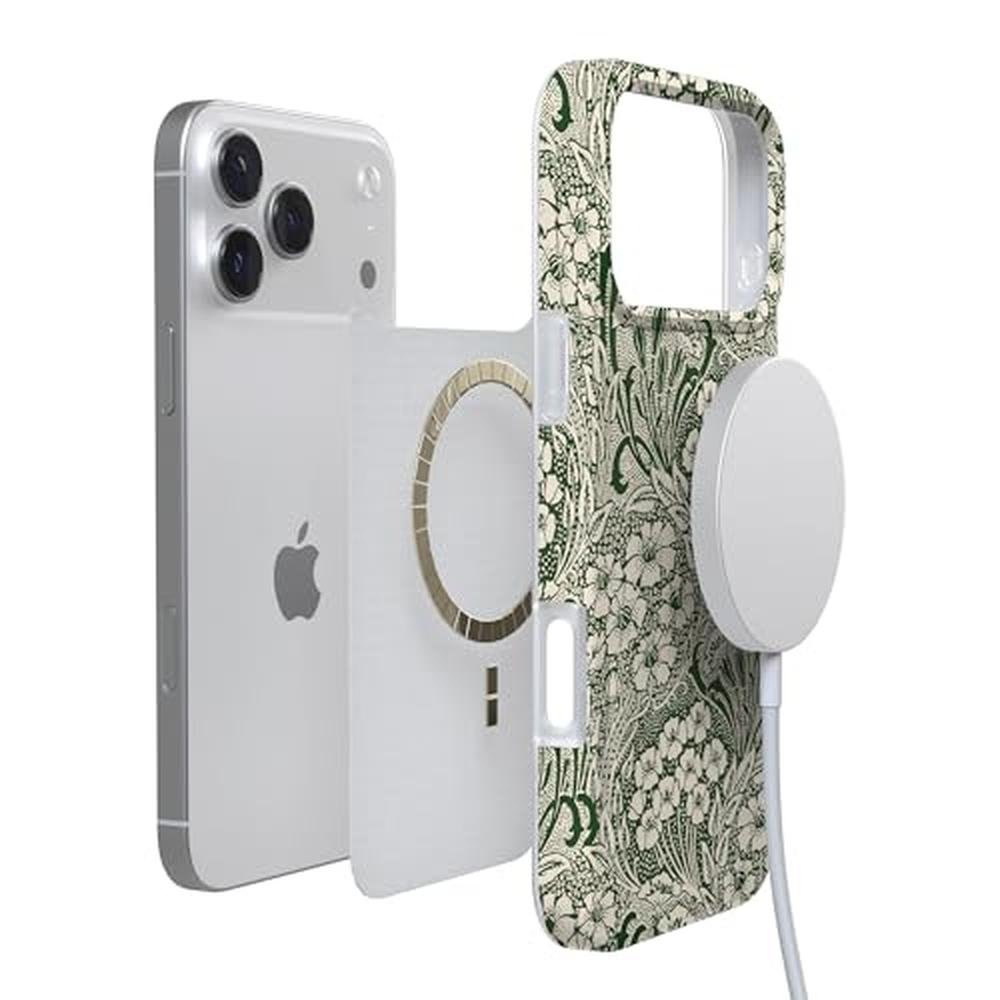 Casely iPhone 17 Pro Max Case – In Use