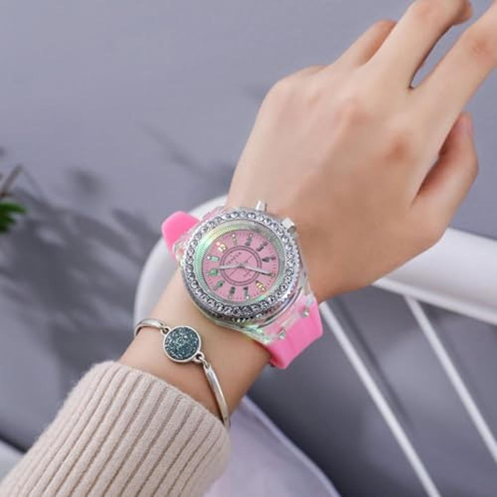 CdyBox Silicone Watch: CdyBox Bling Women Men Watch LED – Close-up Detail
