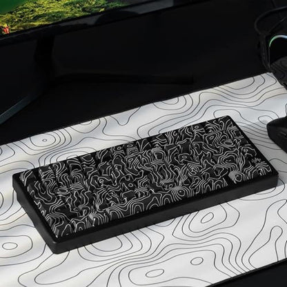 Keycaps Keyboard: Dagaladoo Black Topographic Double Shot – Close-up Detail