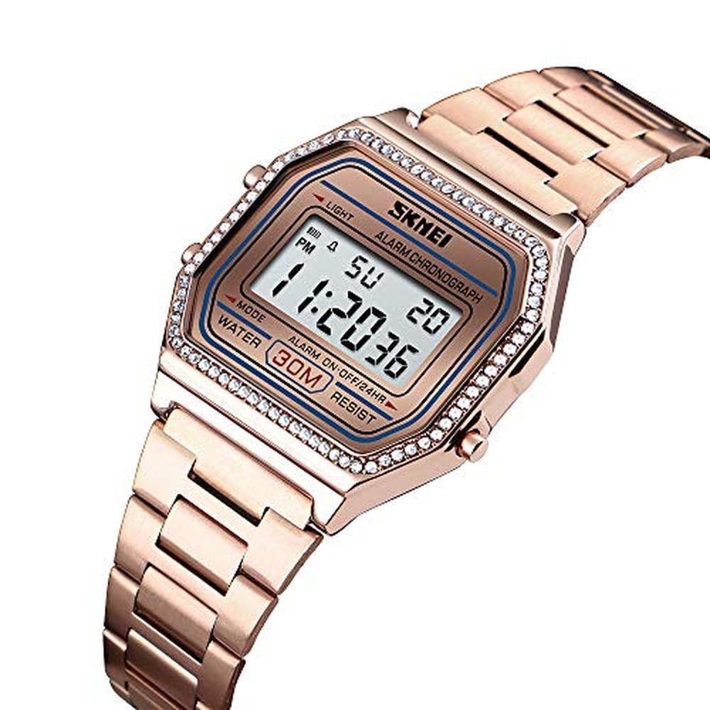 Gold Fanmis Watch: FANMIS Luxury Fashion Digital Electronic – Close-up Detail