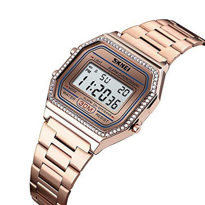 Gold Fanmis Watch: FANMIS Luxury Fashion Digital Electronic – Close-up Detail