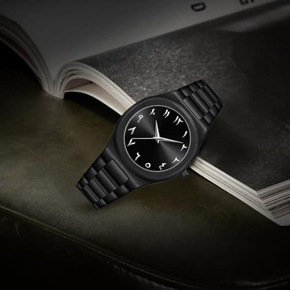 Gosasa Fashion Men's Quartz Watch – In Use
