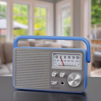 JENSEN MR-750-BL MR-750 Portable AM/FM Radio (Blue) – In Use