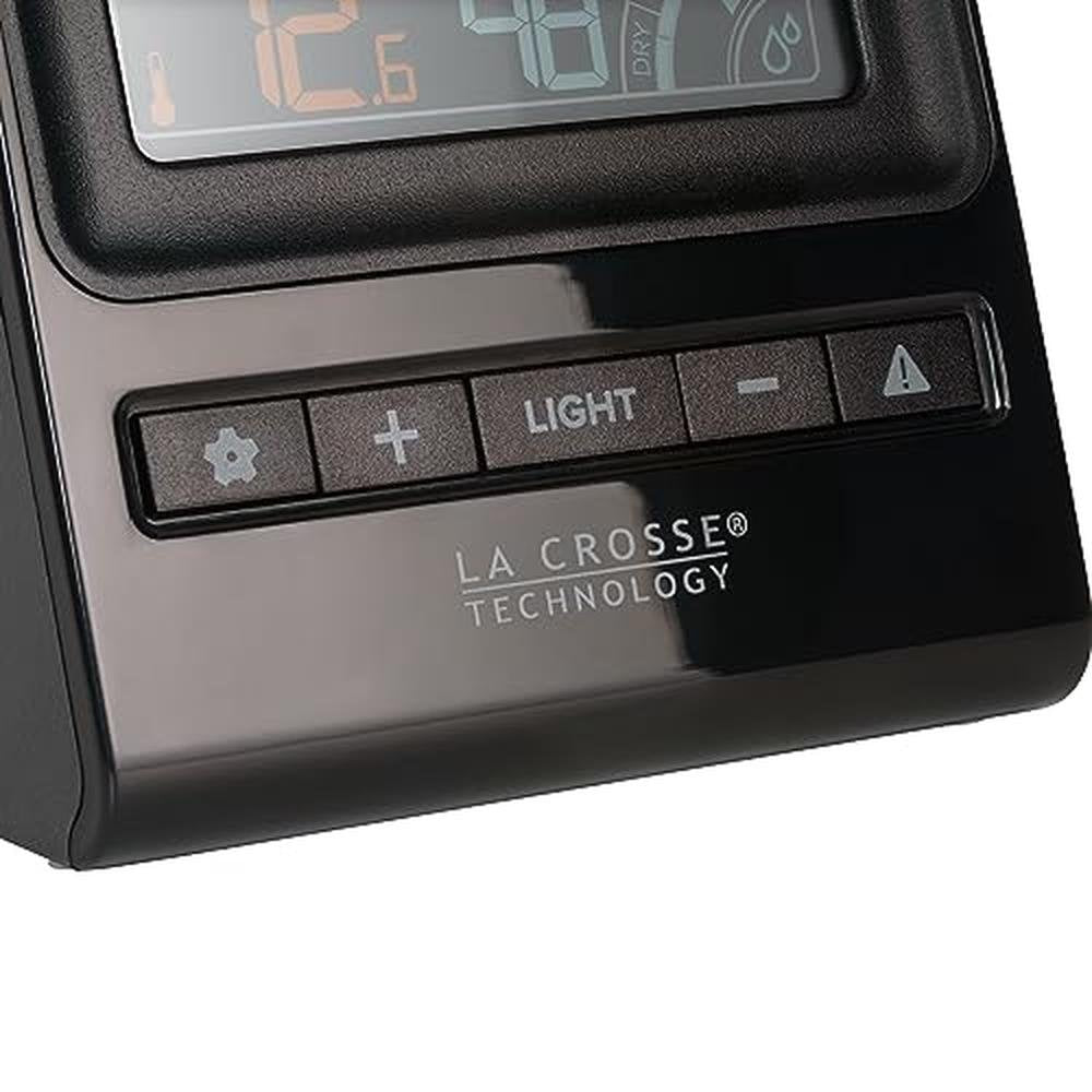 La Crosse Technology: 308-1415C Digital Multi-Color – Close-up Detail