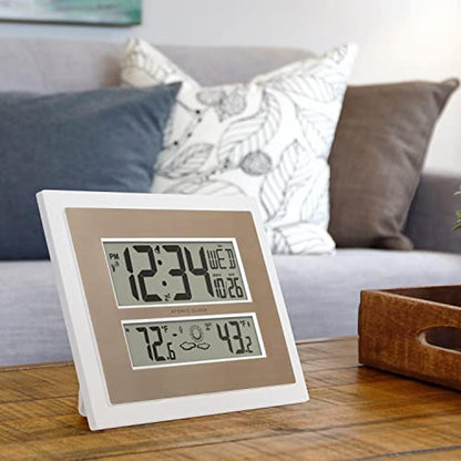 La Crosse Technology 512-14937-INT Atomic Digital Wall Clock – Packaging