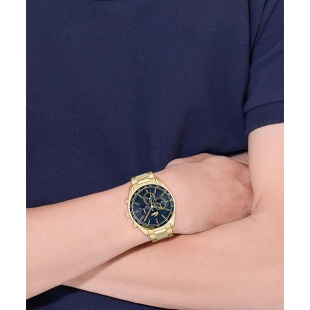 Lacoste Boston: Lacoste Men's Chronograph Watch – Side View