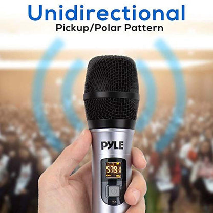 PYLE Portable UHF Wireless Microphone System – In Use