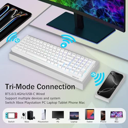 Redragon K723: Wireless Mechanical Gaming Keyboard Creamy – In Use