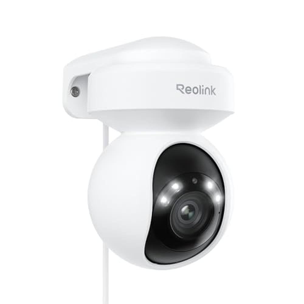 Outdoor Security: REOLINK 4K Outdoor Plug-in WiFi 6 – Front View