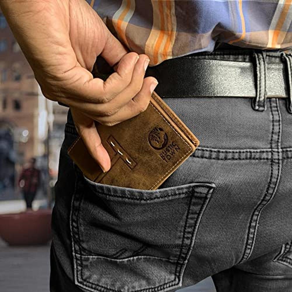 RUSTIC TOWN Full Grain Leather Wallet for Men – Side View