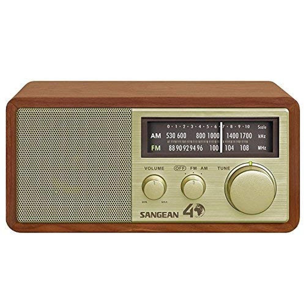 Sangean 11SE: Sangean WR 11SE AM FM Table Top Radio 40th – Close-up Detail