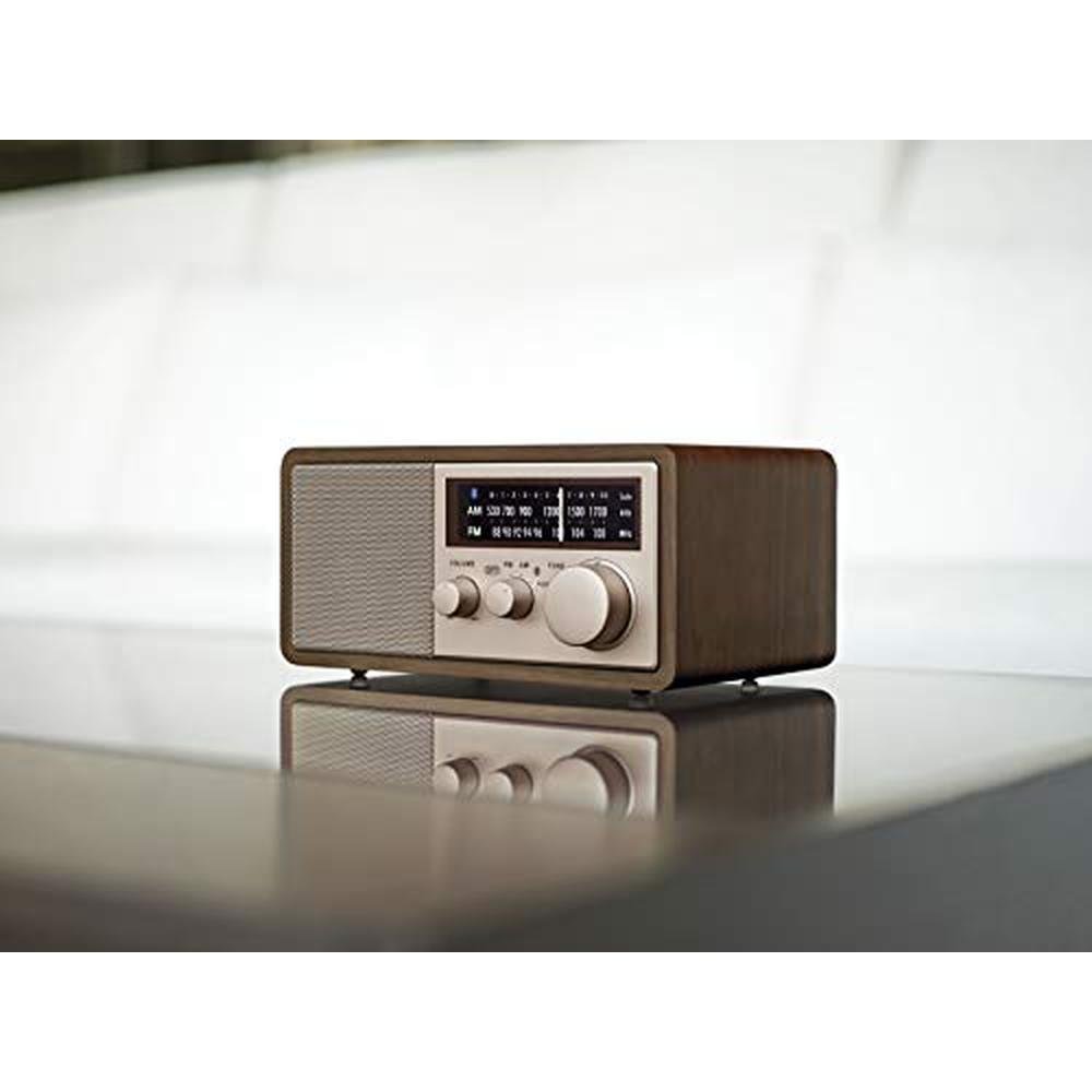 Sangean WR-16SE AM/FM/Bluetooth/Aux-in/USB Phone Charging – In Use