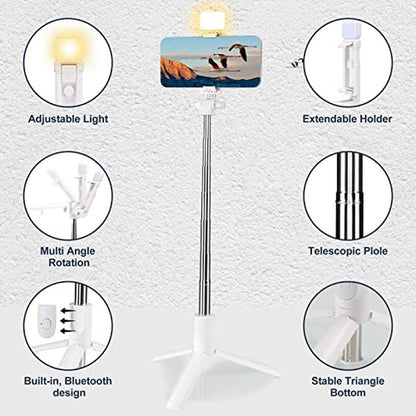 Selfie Stick: Premium Extendable Selfie Stick with Fill – Close-up Detail