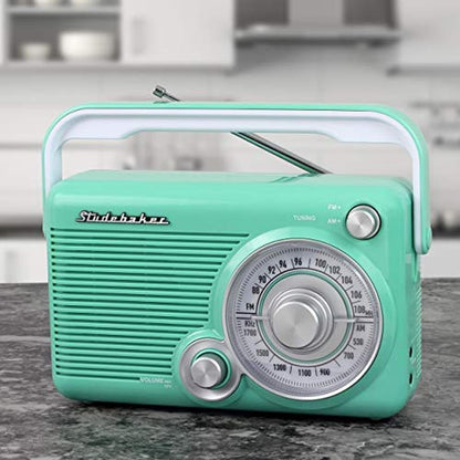 Studebaker SB2002TE Portable AM/FM Radio with Headphone – Close-up Detail