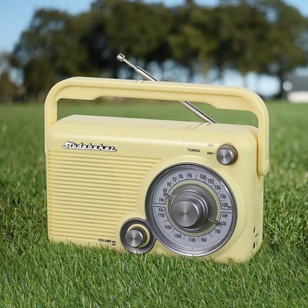 Studebaker SB2002YL Portable AM/FM Radio with Headphone – In Use