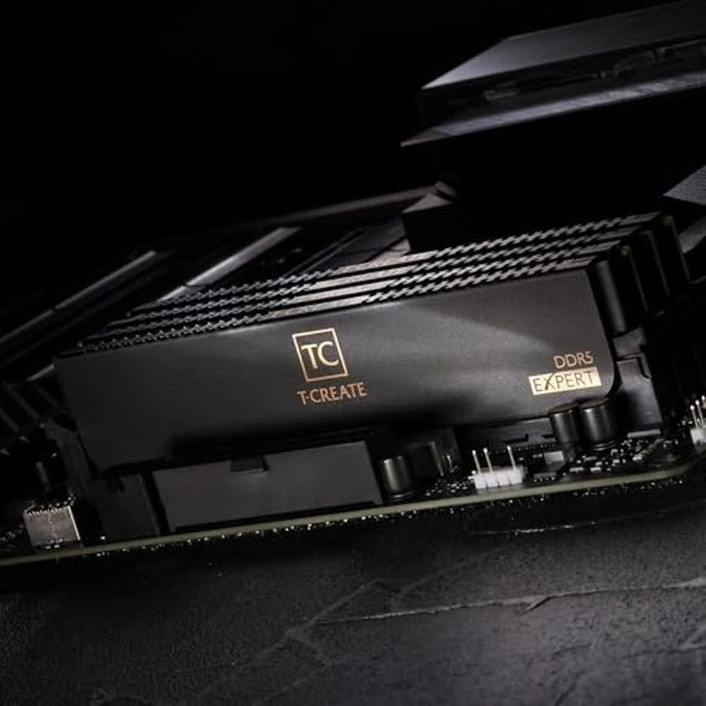 TEAMGROUP T-Create Expert Overclocking 10L DDR5 64GB Kit (2 – Side View