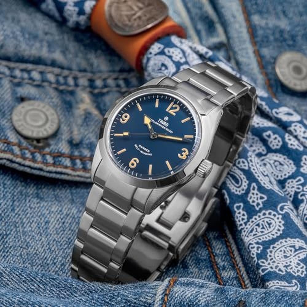 Thorn T003: PT5000 Automatic Mechanical Watch – Side View