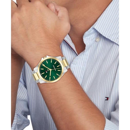 Tommy Hilfiger Men's 3H Quartz Bracelet Watch – Close-up Detail
