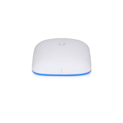 UniFi Wall PlugAC Wave2 Extndr – Close-up Detail