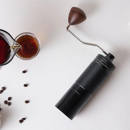 Zalnuuk Z30 Manual Hand Coffee Grinder – Close-up Detail